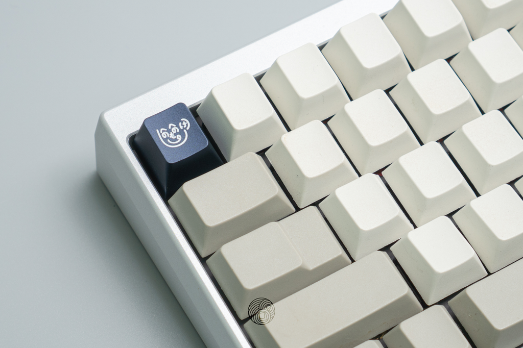 Heno Kei Caps